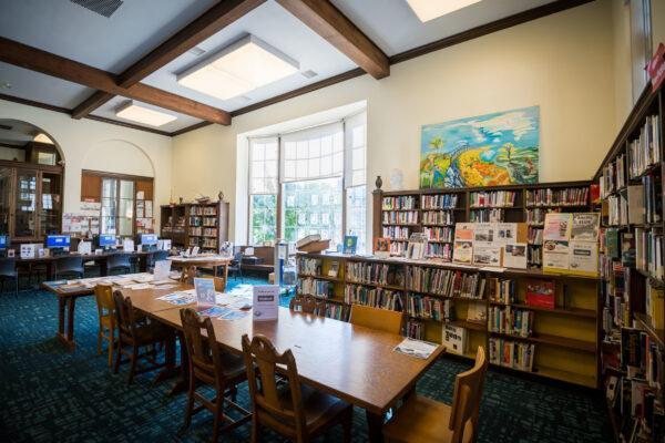Smith Hill Library - Adult Area