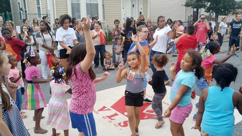 IMAGE Kids having fun at a previous Smith Hill Block Party (image: Dhana Whiteing)